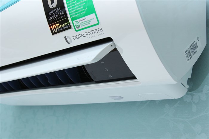 Máy lạnh Samsung Inverter 1 HP AR10KVFSCURNSV Màu Trắng