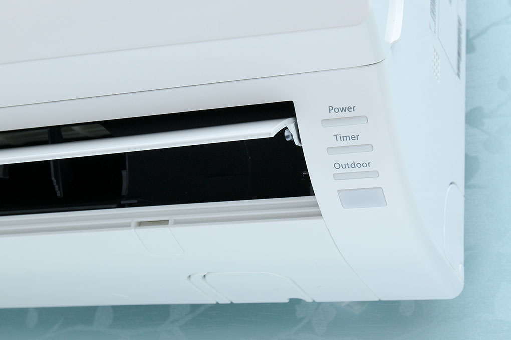 Điều hòa LG 9000 BTU S09EN3 Màu Trắng