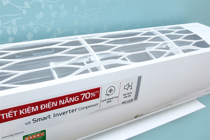 Điều hòa LG Inverter 12000 BTU V13APQ Màu Trắng