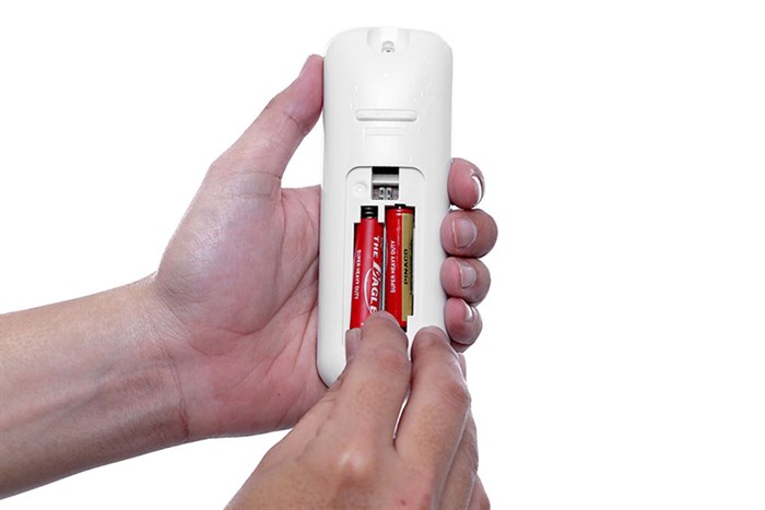 Máy lạnh Samsung 1.0 HP AR09MCFHAWKNSV Màu Trắng