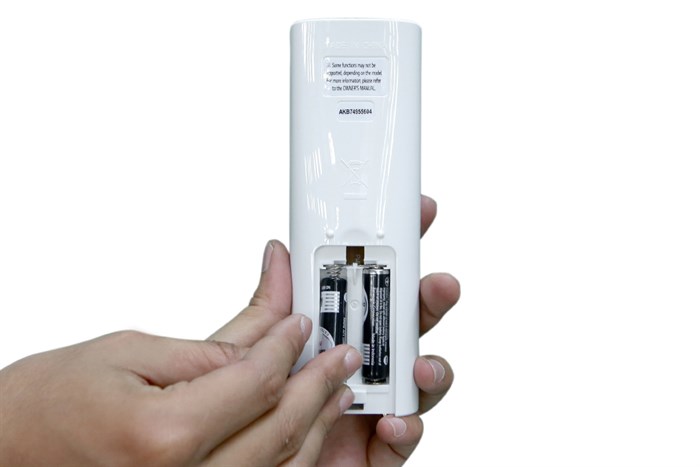 Máy lạnh LG Inverter 1 HP V10ENQ Màu Trắng