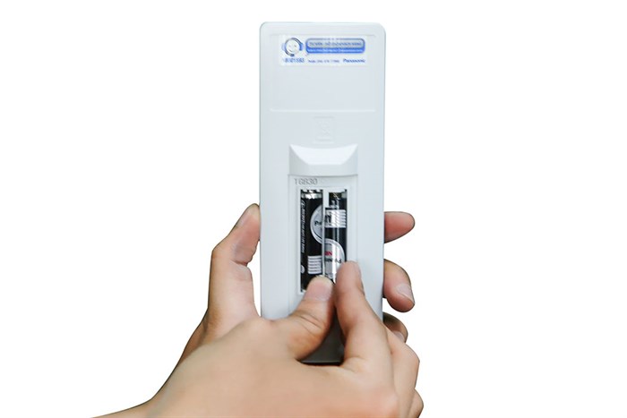 Điều hòa Panasonic Inverter 11900 BTU CU/CS-PU12TKH-8 Màu Trắng