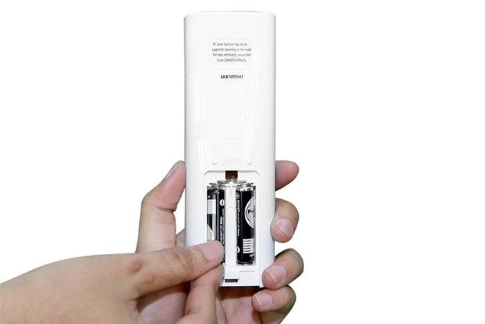 Máy lạnh LG Inverter 1.5 HP V13ENR Màu Trắng