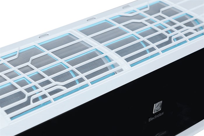 Máy lạnh Electrolux Inverter 1 HP ESV09CRK-A1 Màu Đen