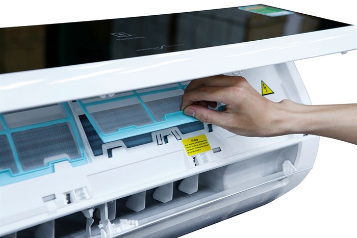 Máy lạnh Electrolux Inverter 1 HP ESV09CRK-A1 Màu Đen