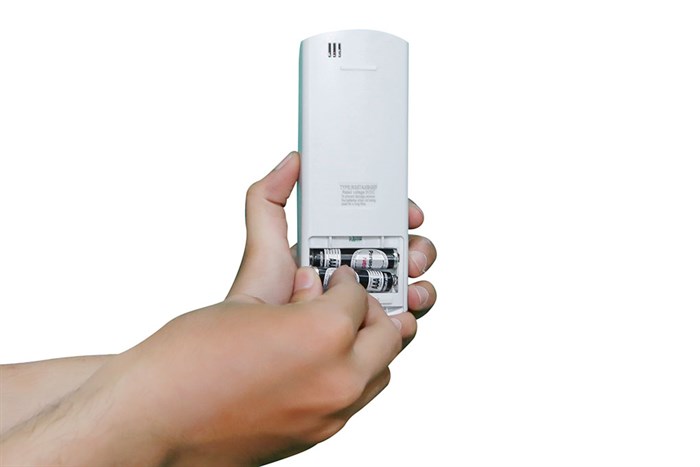 Máy lạnh Electrolux Inverter 1 HP ESV09CRK-A1 Màu Đen