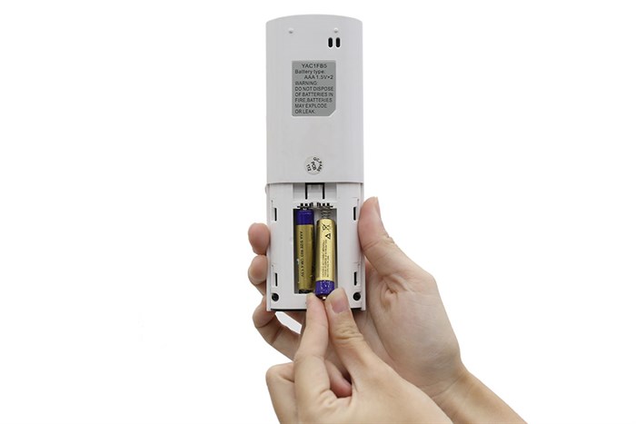 Máy lạnh Gree Wifi Inverter 1.0 HP GWC09QB-K3DNB6B Màu Trắng