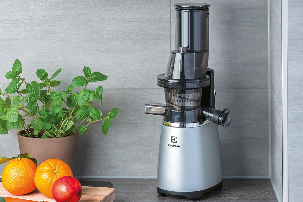 Máy ép chậm Electrolux ESJ4000S