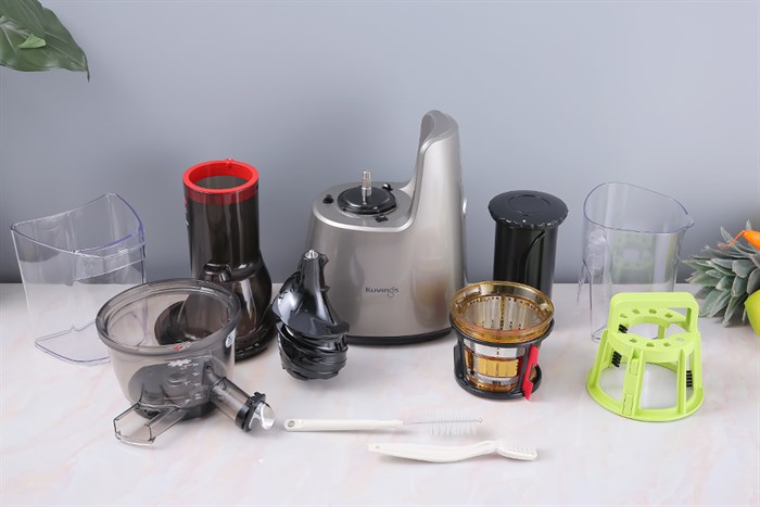 Máy ép chậm Kuvings C7000 bạc Màu Bạc