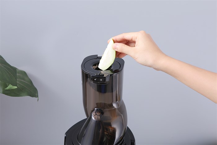 Máy ép chậm Kuvings EVO820 đen Màu Đen