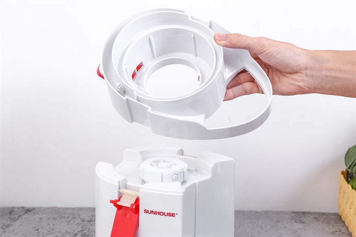 Máy ép trái cây Sunhouse SHD5520 Màu Đỏ