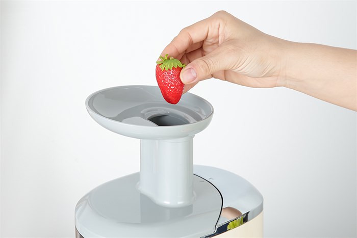 Máy ép chậm Smeg SJF01CREU (535.43.625) Màu Kem