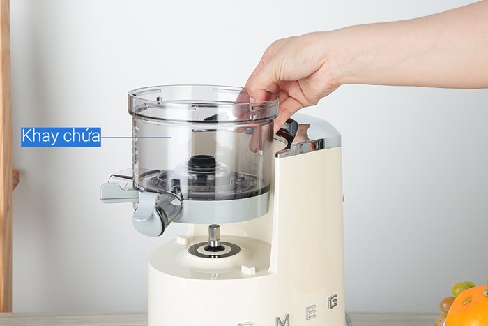 Máy ép chậm Smeg SJF01CREU (535.43.625) Màu Kem