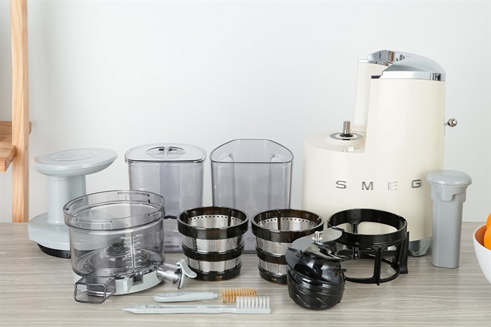 Máy ép chậm Smeg SJF01CREU (535.43.625) Màu Kem