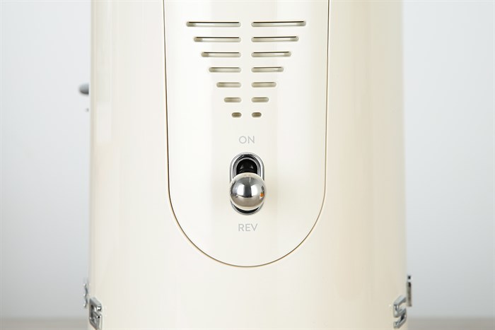 Máy ép chậm Smeg SJF01CREU (535.43.625) Màu Kem