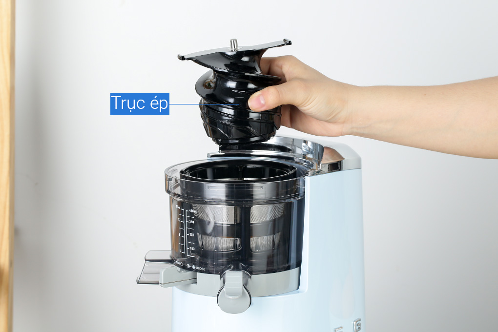 Máy ép chậm Smeg SJF01PBEU (535.43.628) Màu Xanh Dương