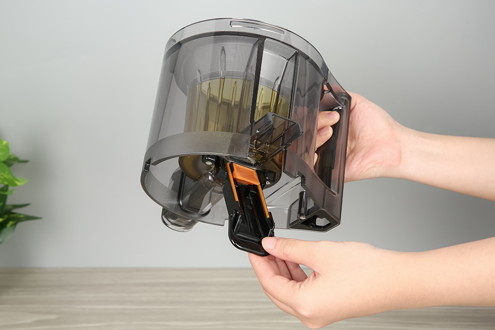 Máy ép chậm Hurom H300E-BBE Màu Đen