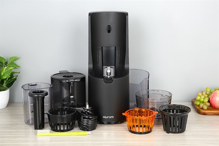 Máy ép chậm Hurom H200-BBE Màu Đen