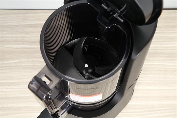 Máy ép chậm Hurom H200-BBE Màu Đen