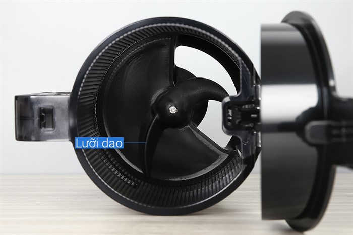 Máy ép chậm Hurom H200-BBE Màu Đen