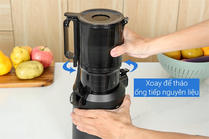 Máy ép chậm Comet CM9616 Màu Đen