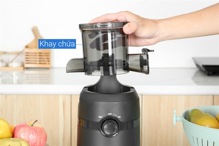 Máy ép chậm Comet CM9616 Màu Đen