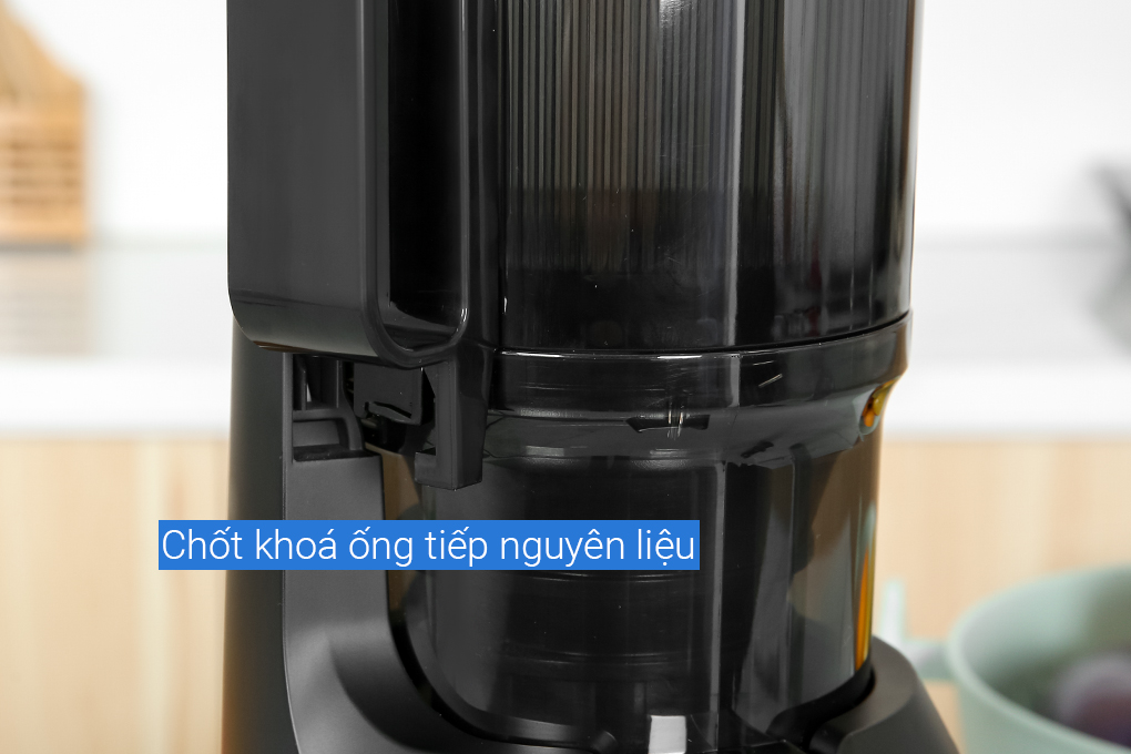 Máy ép chậm Comet CM9616 Màu Đen