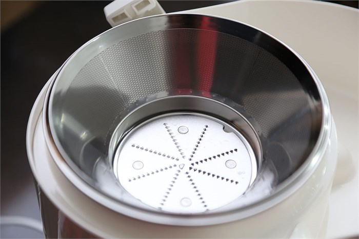 Máy ép trái cây Panasonic MJ-68MWRA Màu Trắng