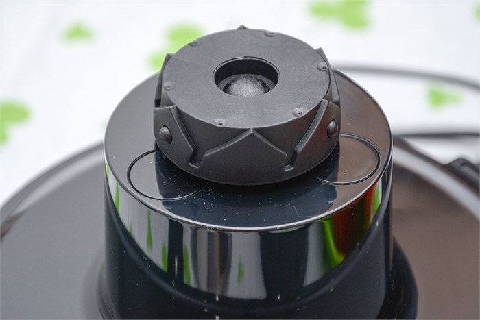 Máy ép trái cây Philips HR1836 Màu Đen