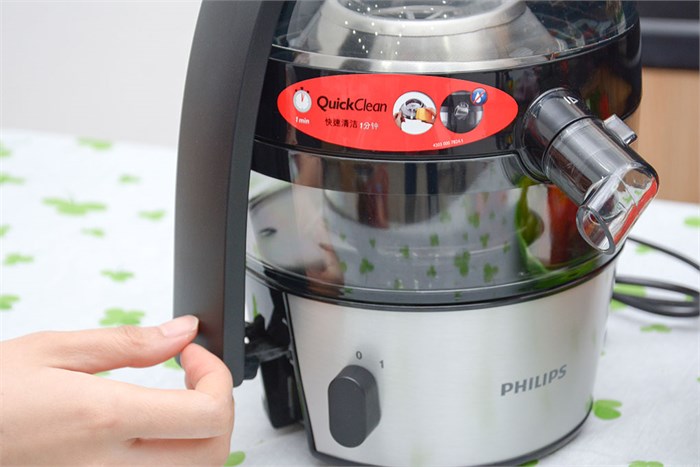 Máy ép trái cây Philips HR1836 Màu Đen