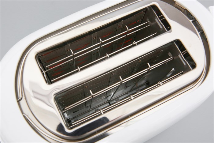 Máy nướng bánh mì Electrolux ETS1303W 870 W