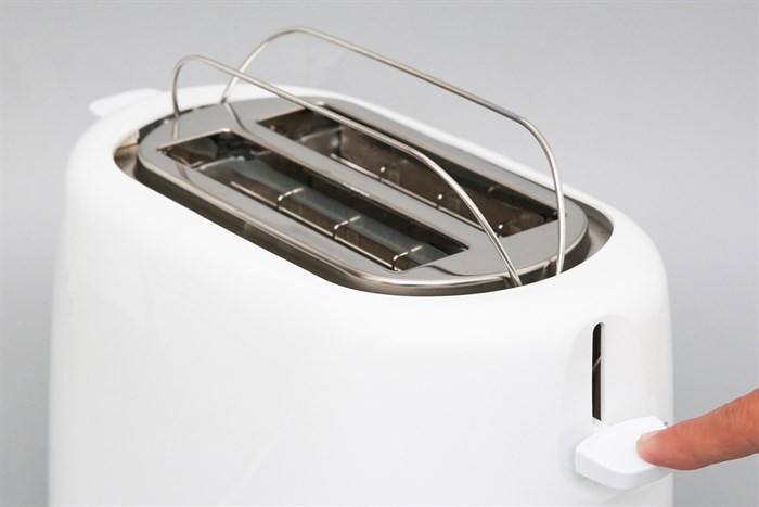 Máy nướng bánh mì Electrolux ETS1303W 870 W