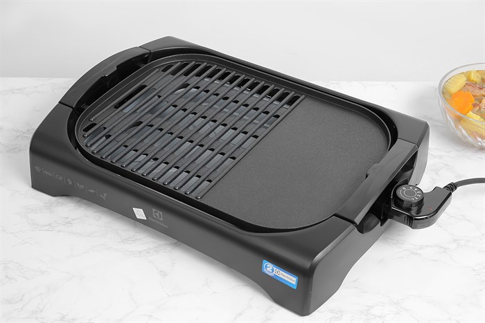 Bếp nướng điện Electrolux ETTG1-40BK 2200W Màu Đen