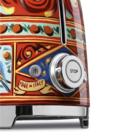 Máy nướng bánh mì Smeg D&G TSF01DGEU (535.43.680) Màu Đỏ