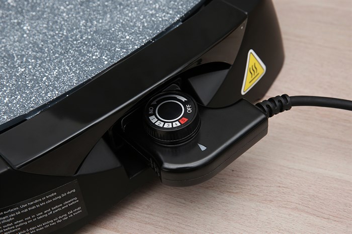 Bếp nướng điện BlueStone EGB-7417 Màu Đen