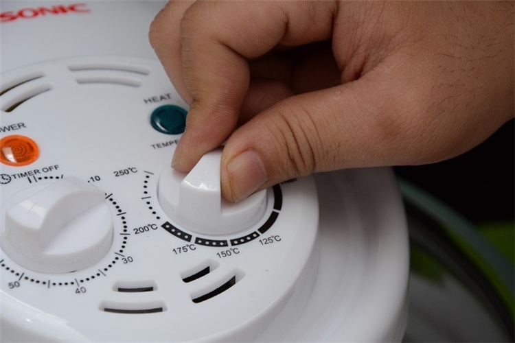 Lò nướng Pensonic PRO-911 12 lít Màu Trắng