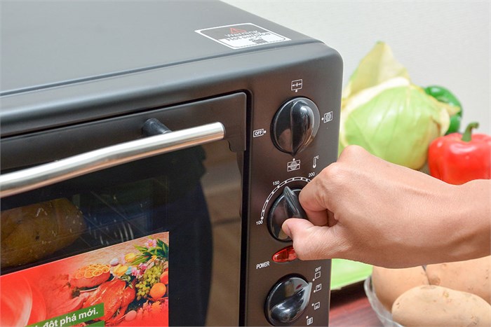 Lò nướng Sanaky VH359S 35 lít Màu Đen