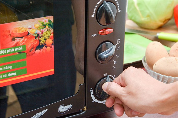 Lò nướng Sanaky VH359S 35 lít Màu Đen