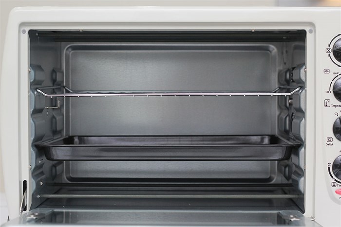 Lò nướng Sanaky VH509B 50 lít Màu Trắng