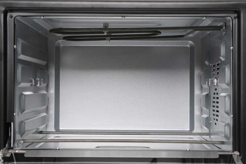 Lò nướng Electrolux EOT38MBB 38 lít
