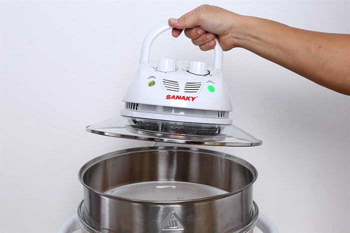 Lò nướng thuỷ tinh Sanaky 188T 15 lít Màu Trắng