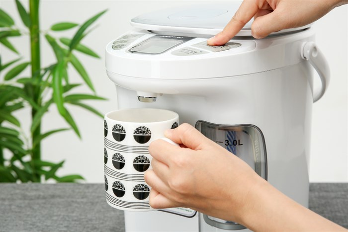 Bình thủy điện Kangaroo KG4K1 4 lít Màu Trắng