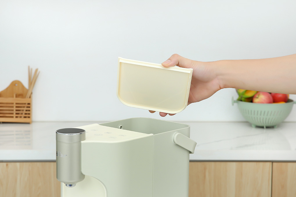 Bình thủy điện lọc nước Bear BWP-T402301G 4 lít Màu Xanh mint