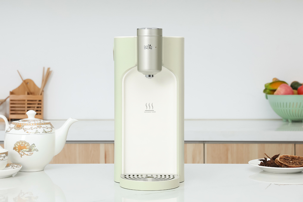 Bình thủy điện lọc nước Bear BWP-T402301G 4 lít Màu Xanh mint