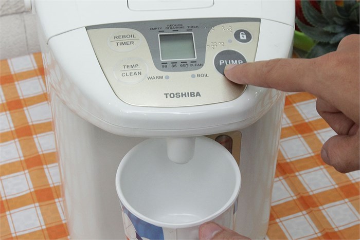 Bình thủy điện Toshiba PLK-30FL(WT)VN 3.0 lít Màu Trắng