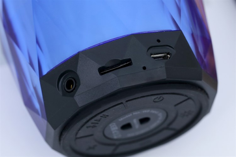 Loa Bluetooth Fenda W8 Màu Xanh Dương