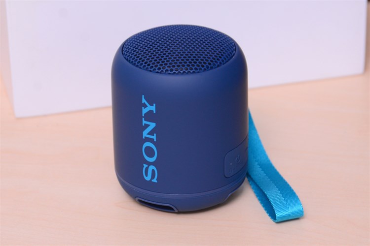 Loa Bluetooth Sony Extra Bass SRS-XB12 Màu Xanh dương nhạt