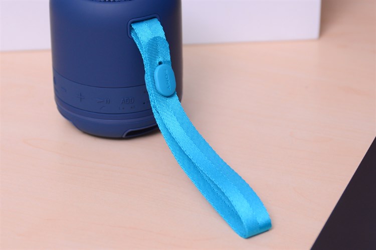 Loa Bluetooth Sony Extra Bass SRS-XB12 Màu Xanh dương nhạt