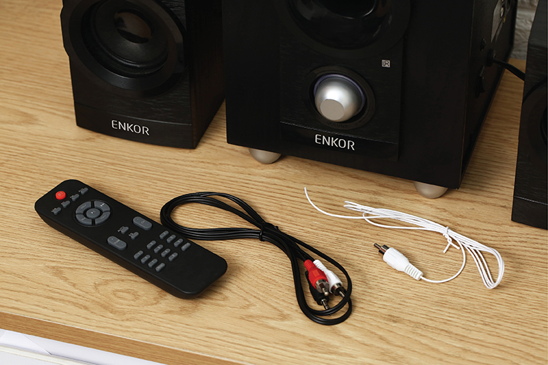 Loa vi tính Bluetooth Enkor E700 Đen Màu Đen
