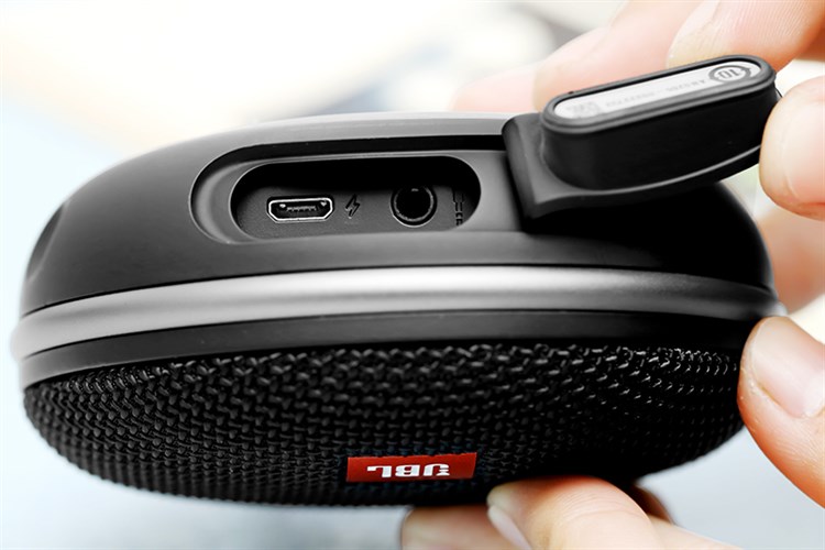 Loa Bluetooth JBL Clip 3 Màu Đen